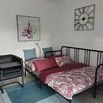 Apartment Letnany, Zimni Zahrada, Parkovani V Garazi Zdarma
