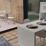 Appartement Letnany, Zimni Zahrada, Parkovani V Garazi Zdarma