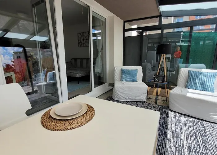 Apartment Letnany, Zimni Zahrada, Parkovani V Garazi Zdarma Prague