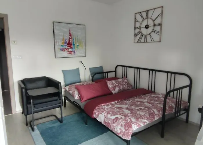 Apartment Letnany, Zimni Zahrada, Parkovani V Garazi Zdarma